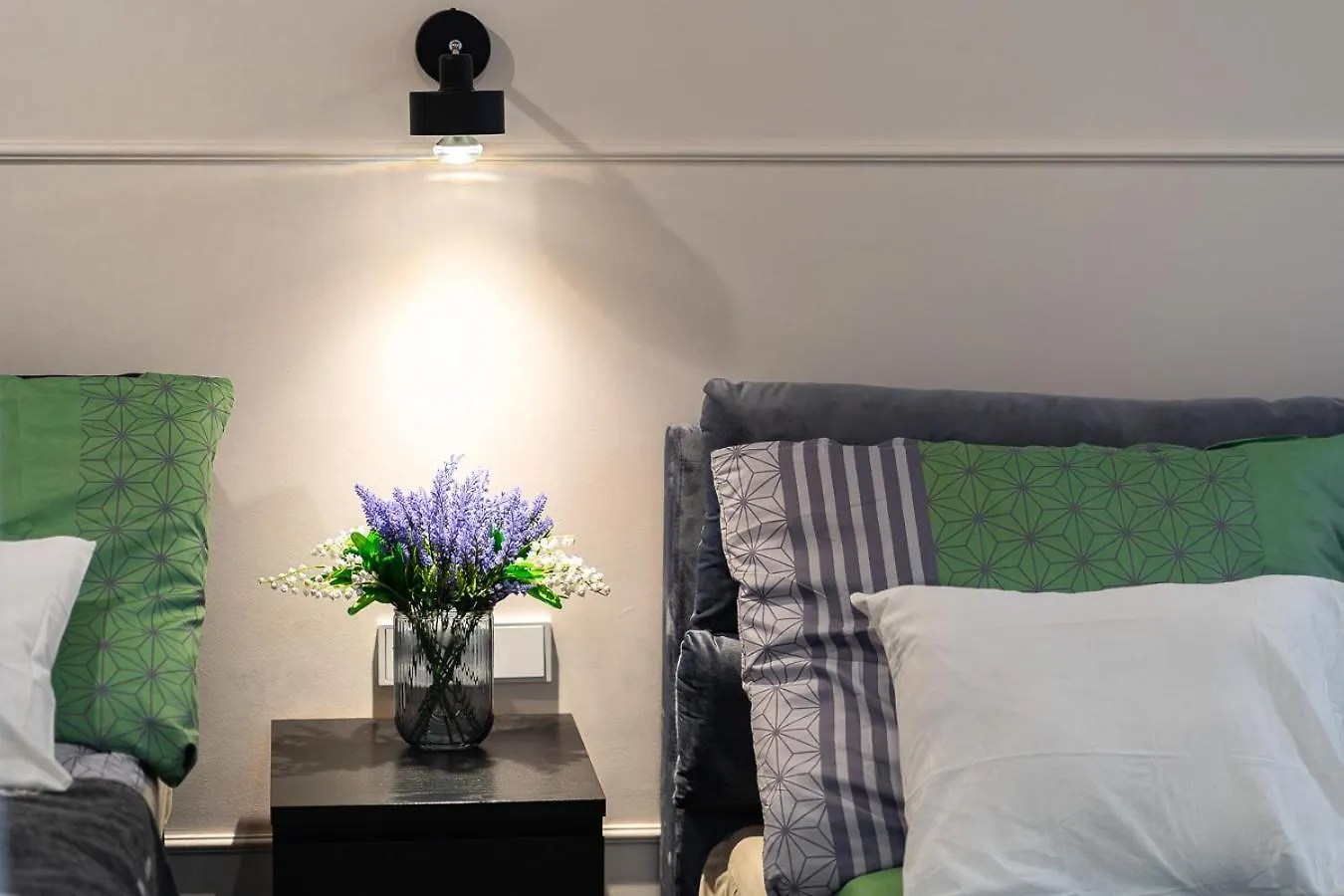 Stylish Modern Design In The Heart Of Budapest Lägenhet