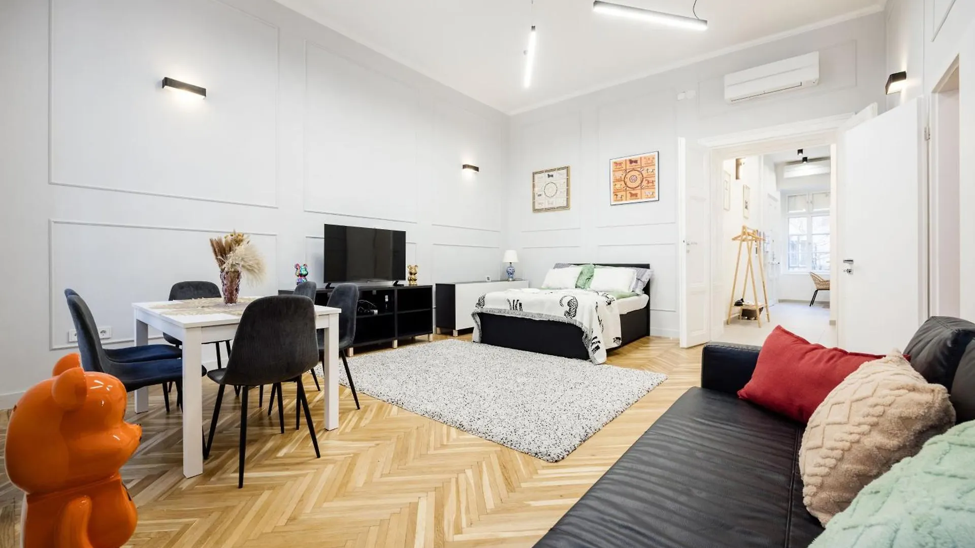 Stylish Modern Design In The Heart Of Budapest 0*,